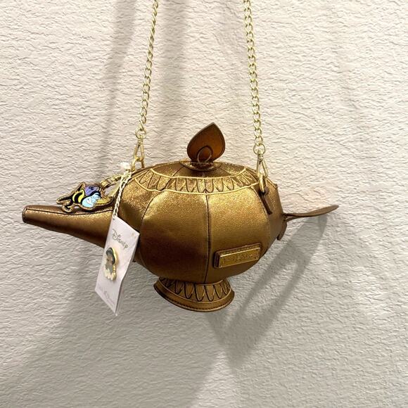 Disney Stitch Shoppe Loungefly Aladdin Jasmine Genie Magic Lamp Purse NEW Pin - Picture 2 of 8